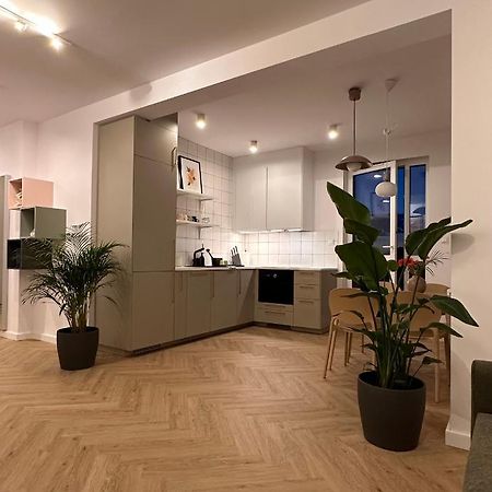 Apartament Na Letniej Z Duzym Tarasem Z Widokiem Na Gory Kłodzko Buitenkant foto