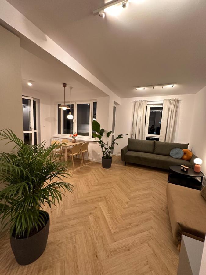 Apartament Na Letniej Z Duzym Tarasem Z Widokiem Na Gory Kłodzko Buitenkant foto
